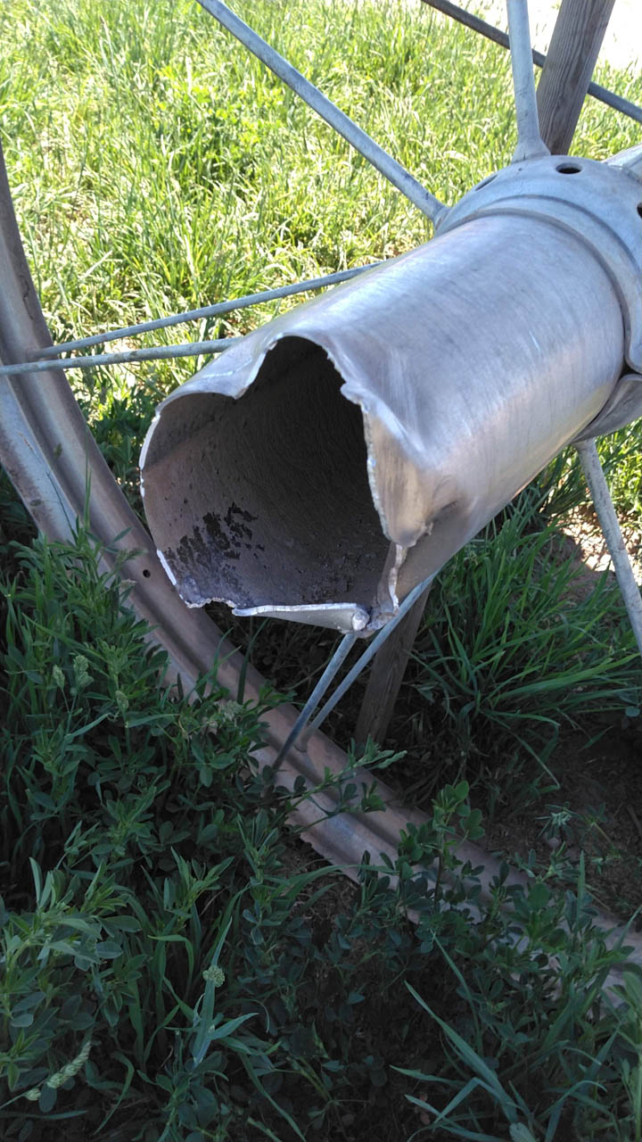 Blue Star Fabrication - Farm Equipment - Aluminum Pipe - Before #2