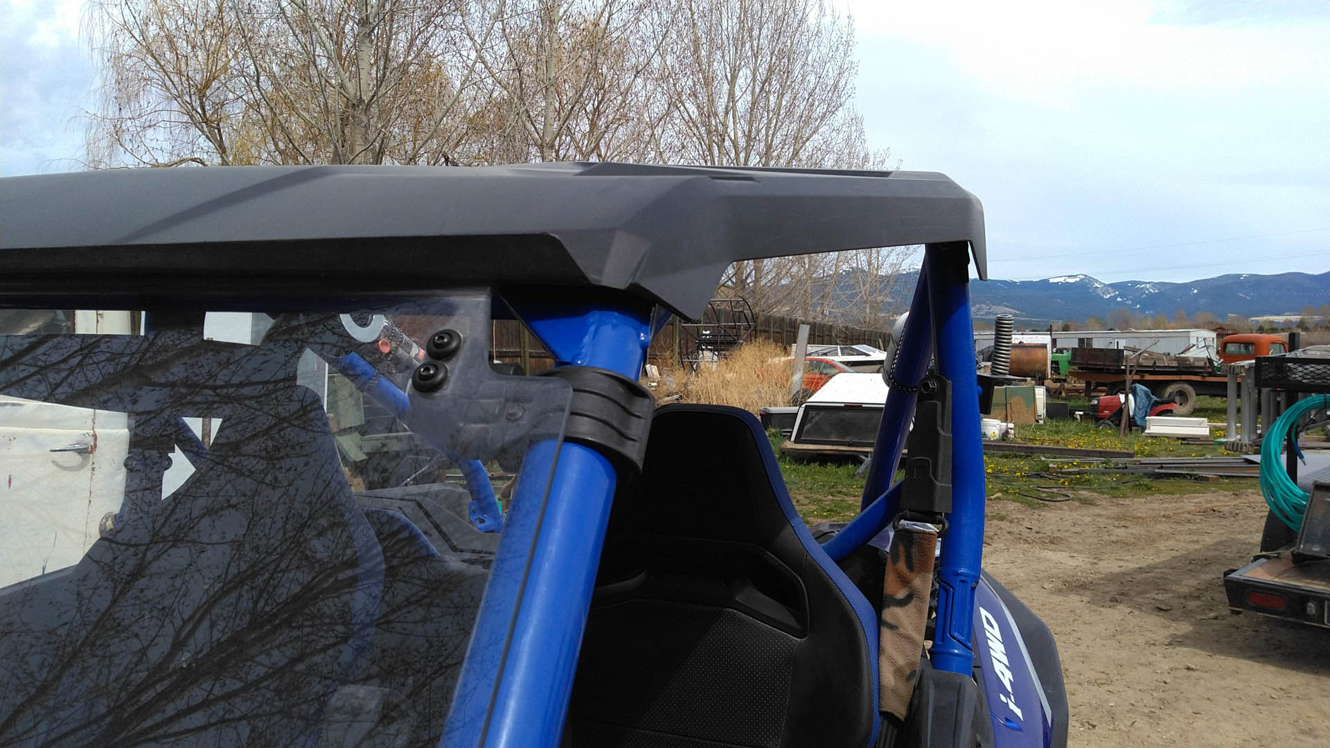 Blue Star FabricationSide-by-Side Roof - Before